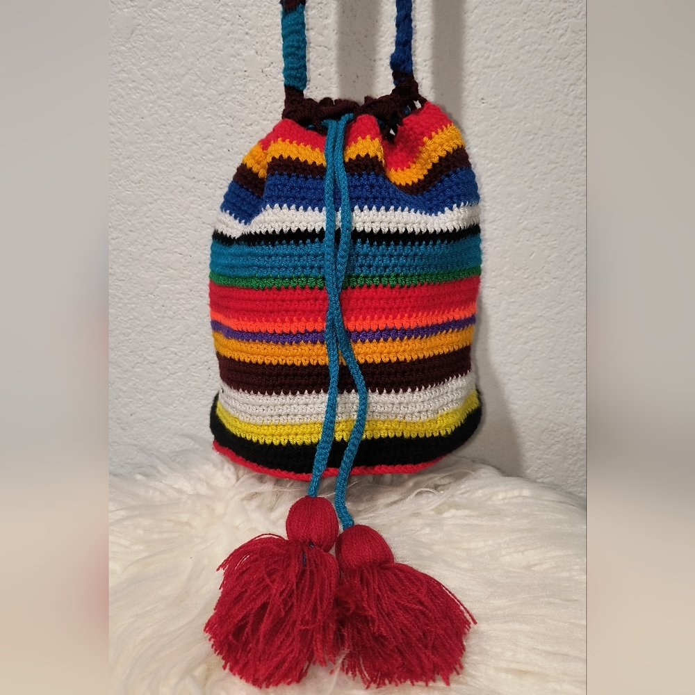 Bag made of macramé thread. New